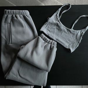 NWOT sweat and crop set.🔥